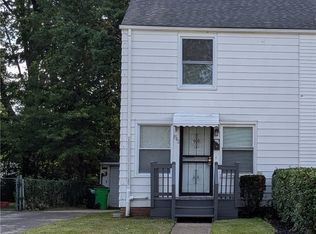 1542 E 256th St, Euclid, OH 44132