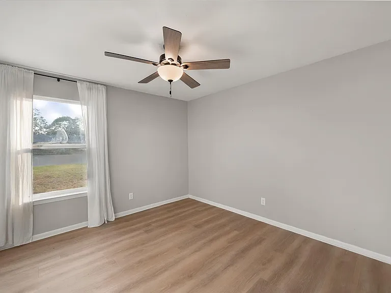 2604 Fairmont Cir — Photo 20