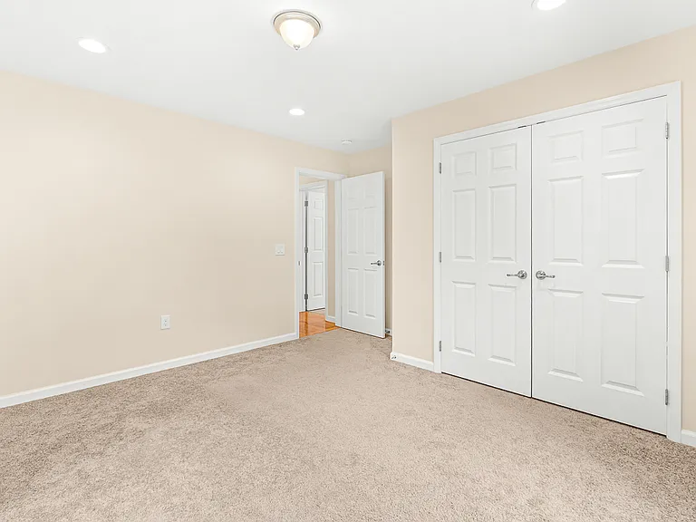 18 Grant Rd — Photo 25