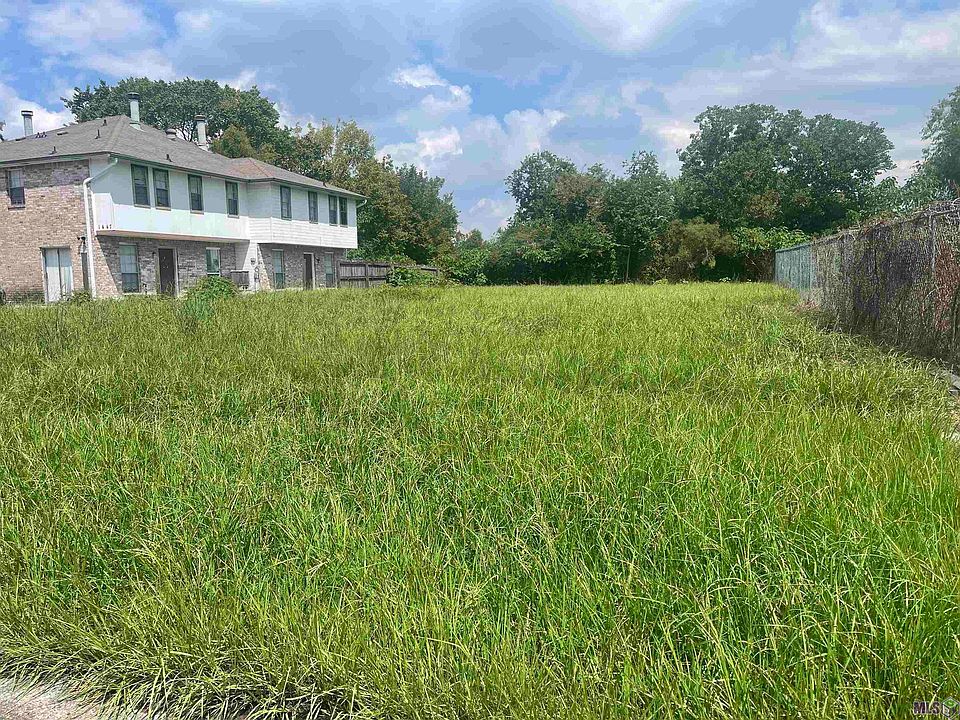 2nd image of 1457 Lake Calais Ct