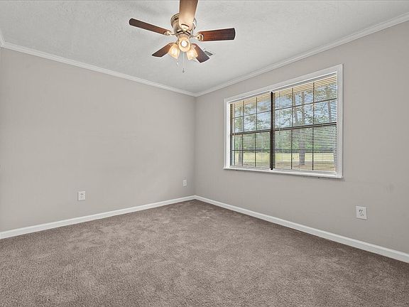 3rd image of 113 Rivers Circle