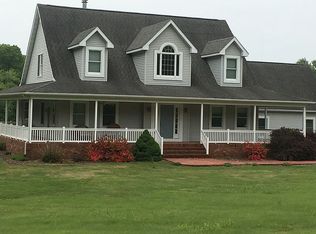 8269 D Rd, Waterloo, IL 62298