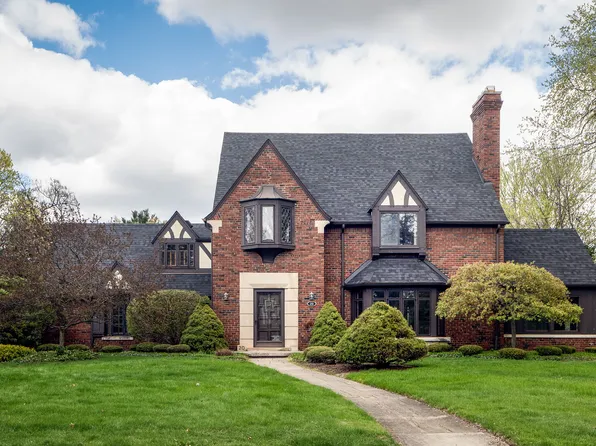 20 Elm Park Blvd, Pleasant Ridge, MI 48069