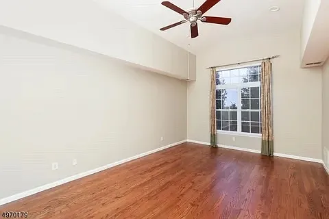 3003 King Ct — Photo 5