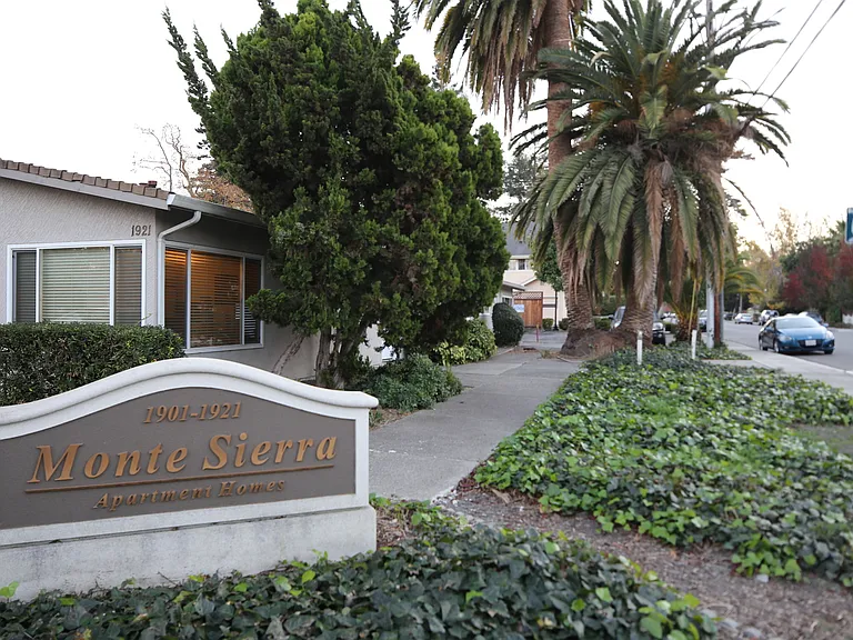 All Single Story Apartment Community — Photo 29