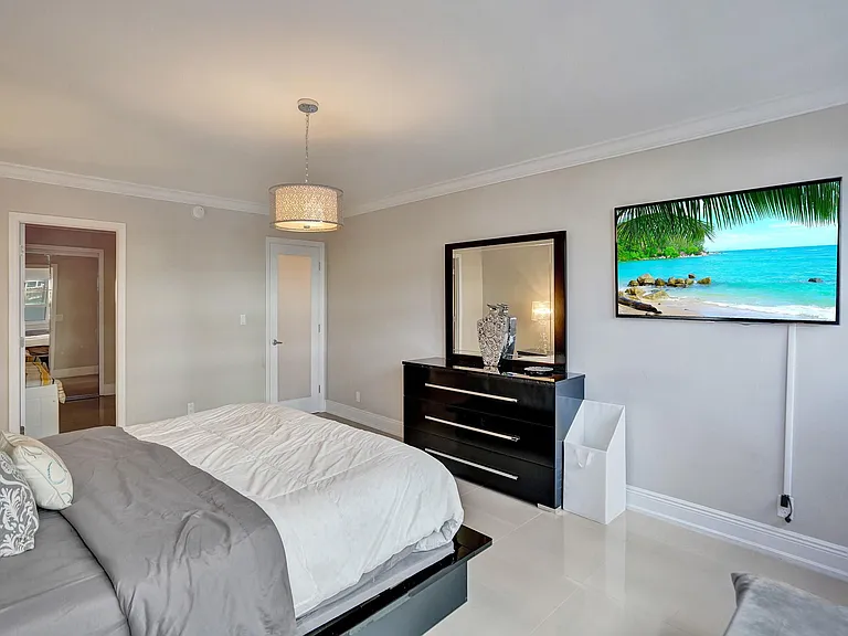 3430 Galt Ocean Dr #202 — Photo 18