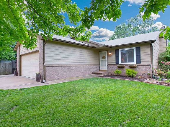 3rd image of 11827 W Bella Vista Ct