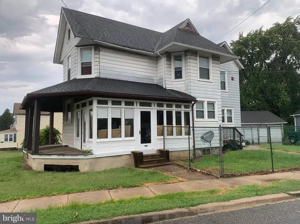 352 Derousse Ave, Pennsauken, NJ 08110