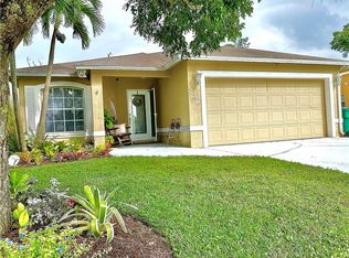 236 Benson St, Naples, FL 34113