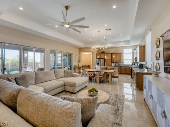 9926 Regency Canyon Way, Spring Valley, NV 89148