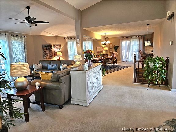 5th image of 255 N Lakeside Drive