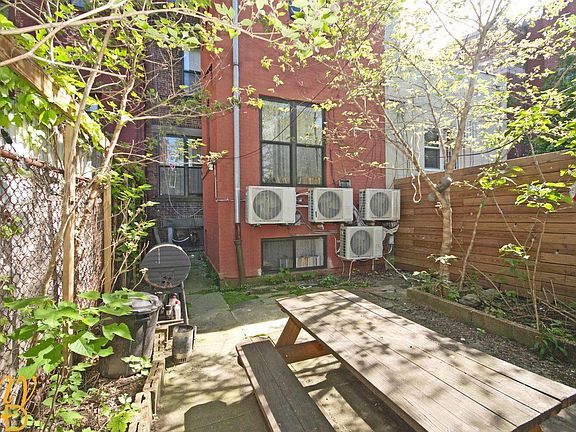 3rd image of 857 Park Pl APT 1