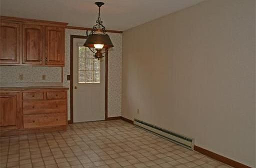 3rd image of 136 Leo Dr