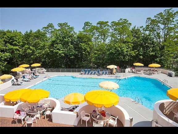 4th image of 300 High Point Dr APT 805