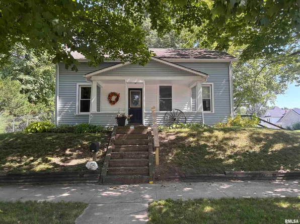 218 S Center St, Lacon, IL 61540