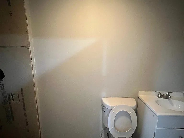 242 W Hazel St #1 — Photo 6
