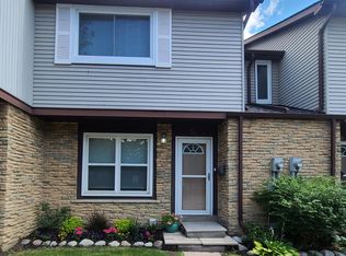 120 Falconer Dr, Mississauga, ON L5N1P5