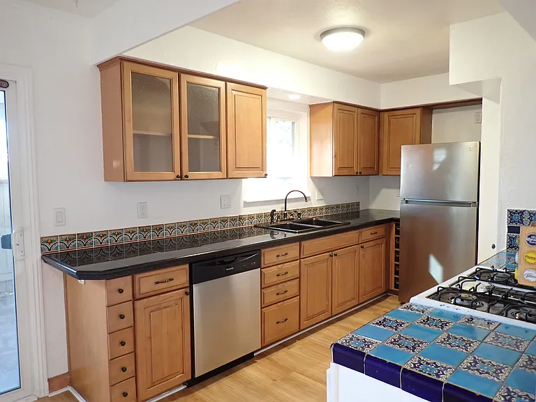 10156 Holburn Dr — Photo 10