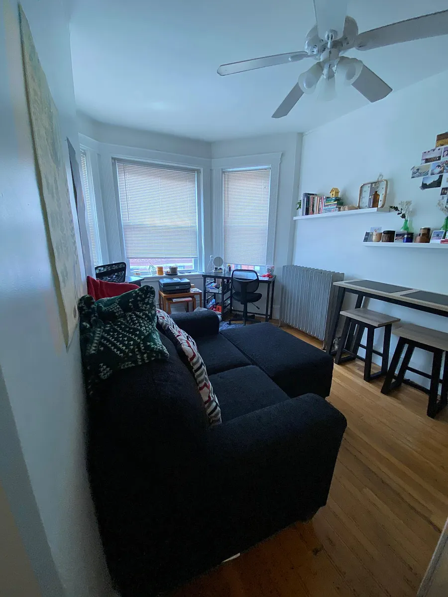 Building Photo - 64 Hemenway St #25