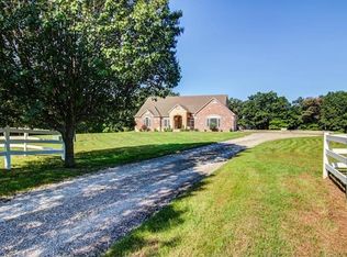 26 Victory Ln, New Florence, MO 63363