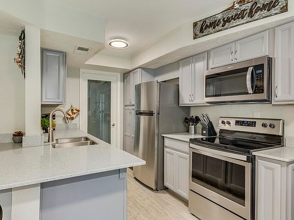5th image of 11034 N 28th Dr Unit 107