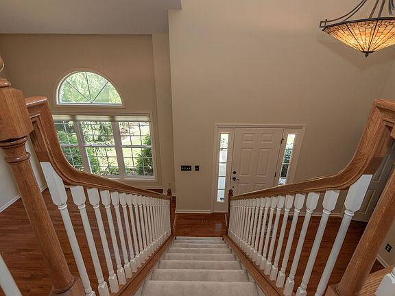 4th image of 2042 E Cheyanne Ln
