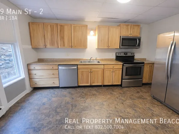 49 Main St APT 2, Sunapee, NH 03782