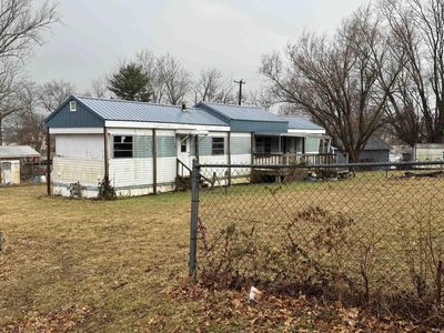426 N Lincoln Ave, Oakland City, IN, 47660