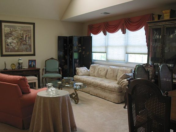 2nd image of 77 Deer Valley Dr