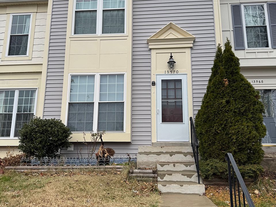 Basement for rent. Washer and dryer will be installed in basement for Tenant