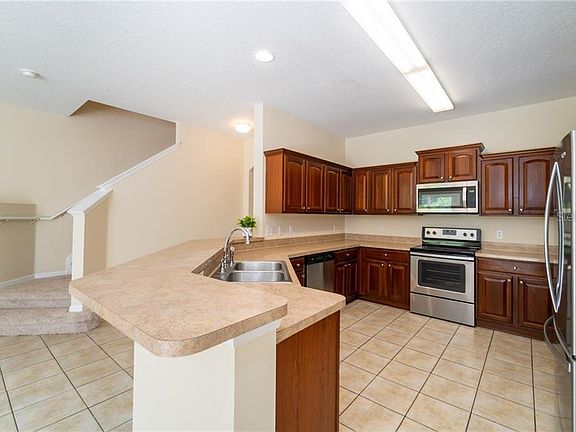 5th image of 509 Lake Eagle Ln