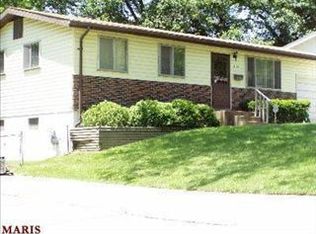 4121 Shirley Dr, Saint Louis, MO 63121