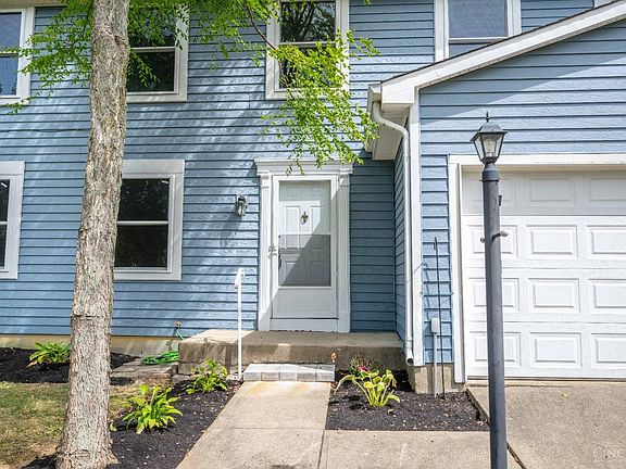 3rd image of 8466 Edgeview Dr