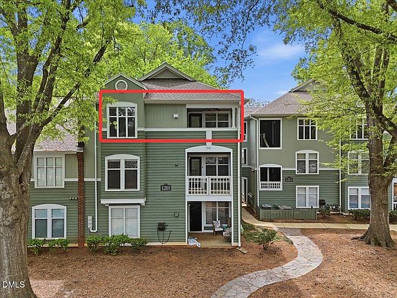2nd image of 1201 Westview Ln