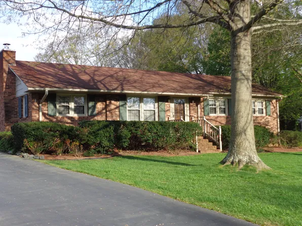 109 Oak Lawn St, Stoneville, NC 27048