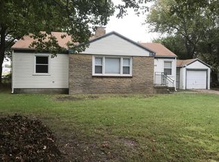 1540 S Kentwood Ave, Springfield, MO 65804