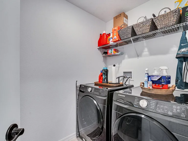 8418 Sperry St — Photo 23