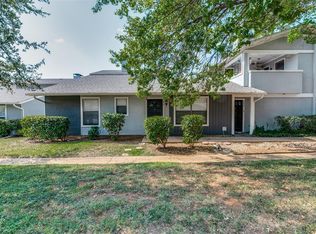 644 Timberline Dr, Hurst, TX 76053