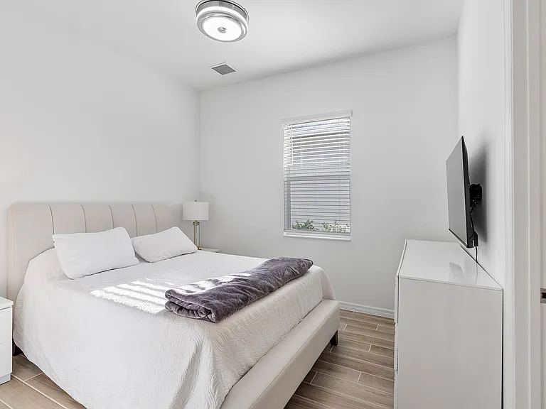 43180 Boardwalk Loop — Photo 33