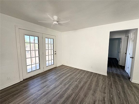 4th image of 313 Saint Joseph St