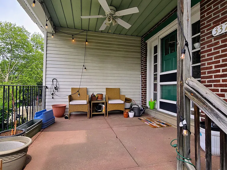 3373 Vaux St — Photo 3
