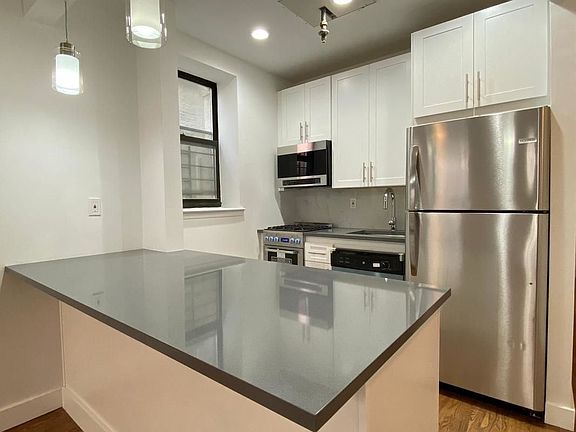 3rd image of 315 W 113th St #2B