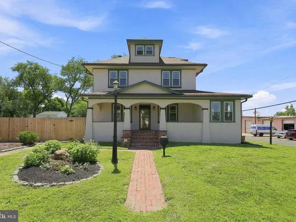 104 Frankford Ave, Blackwood, NJ 08012