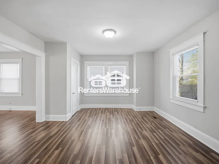 2729 Somme Ave — Photo 10