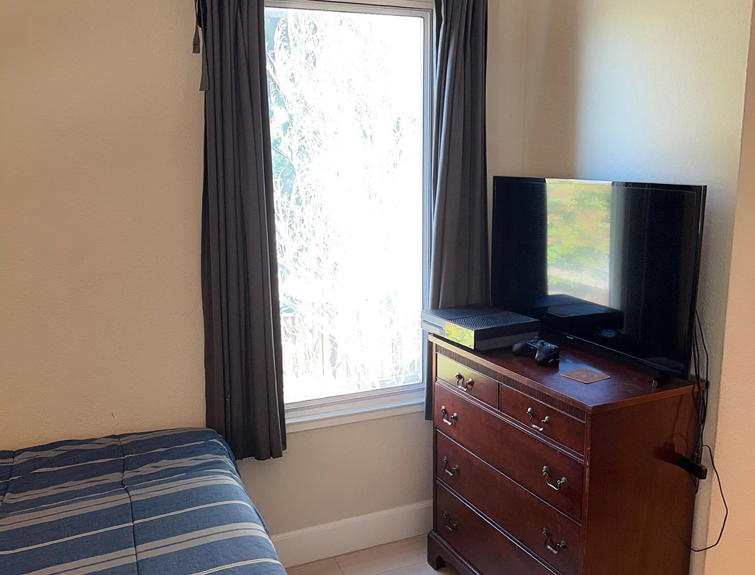 1 bed, 150 sqft, $1,295 — Photo 3