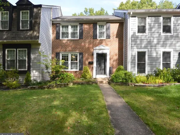 1760 Lang Dr, Crofton, MD 21114