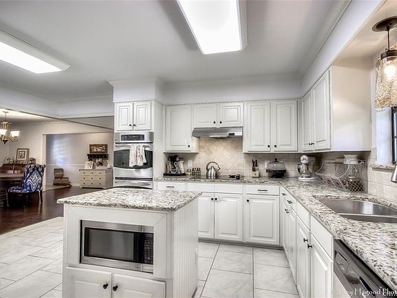 5th image of 9986 Grassy Knoll Cir