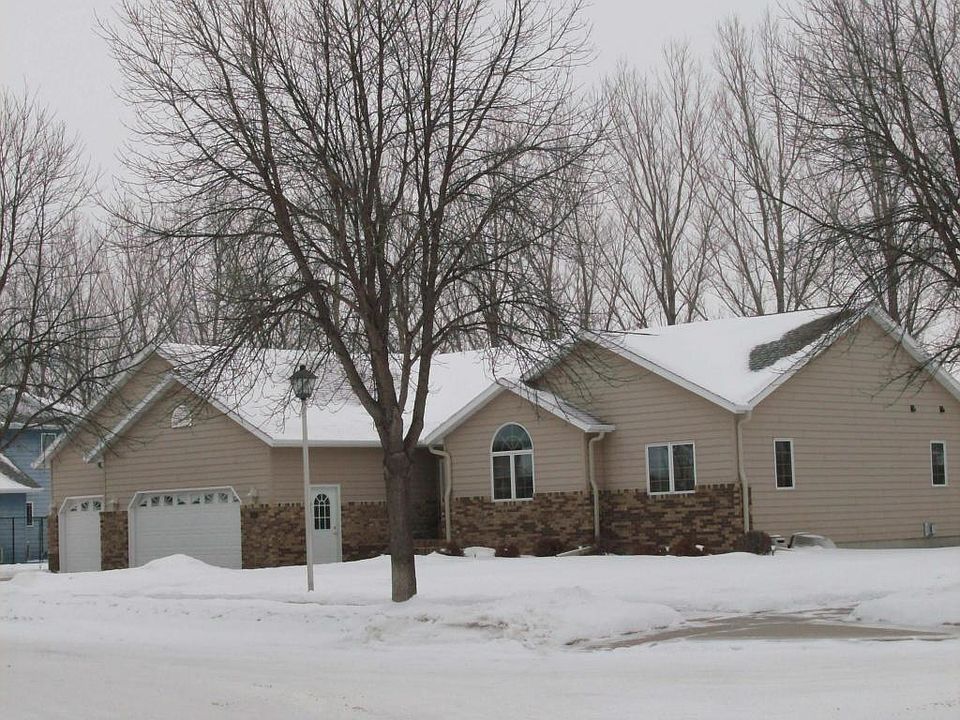 1st image of 1511 Pinewood Ln