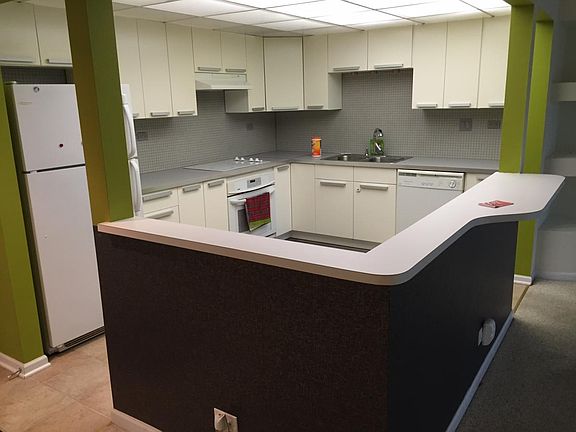 3rd image of 350 Plum Creek Dr #3021