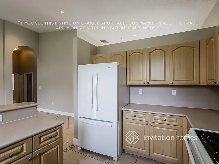 2345 SW 131st Ave — Photo 6
